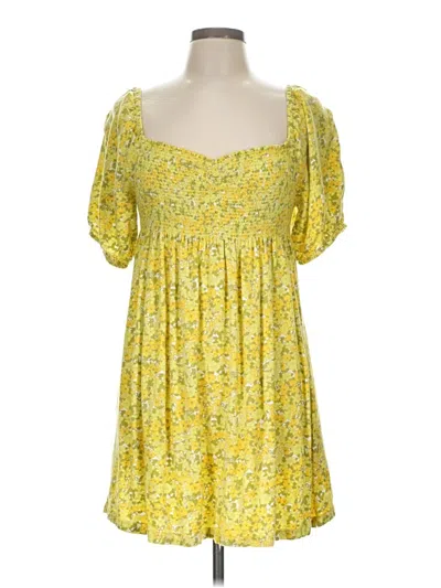 Pre-owned Volcom Casual Dress In Yellow