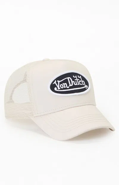 Von Dutch Staple Trucker Hat In Sand In Burgundy
