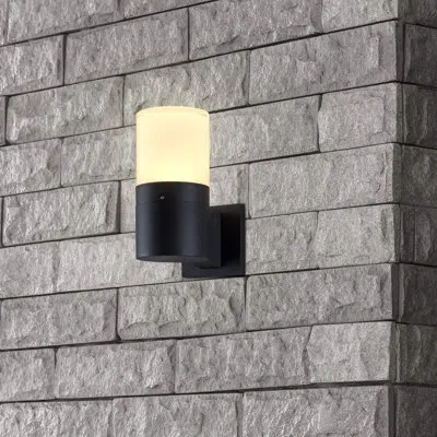 Vonn Lighting Modern 5-watt Etl Certified Integrated Led Outdoor Wall Sconce In Matte Black In Matte Black;powder Coated Finish