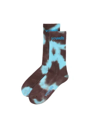 Vowels Dyed Socks In Brown