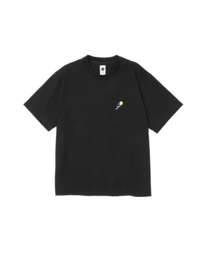 Vowels Floral Embroidered Tee In Black