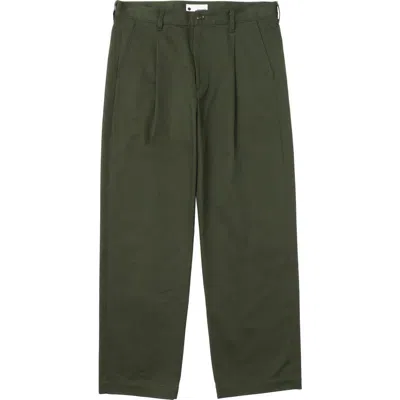 Vowels Pleated Pant In Green