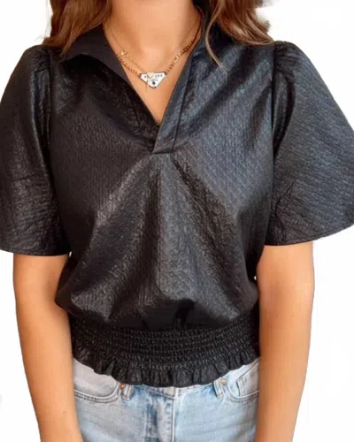 Voy Darian Textured Top In Black
