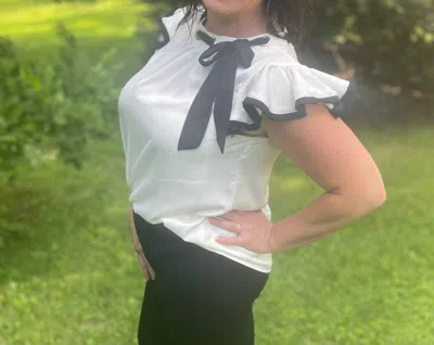 Voy Ribbon Ruffle Sleeve Top In White