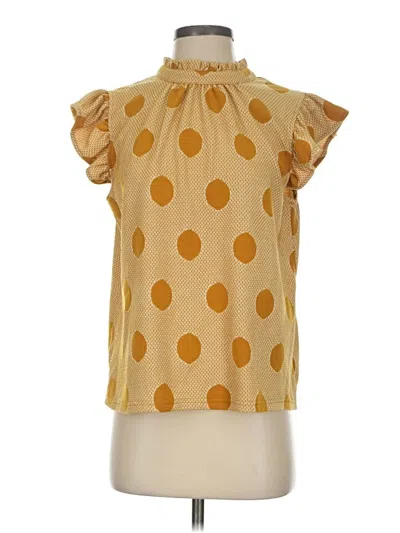 Pre-owned Voy Sleeveless Blouse In Gold