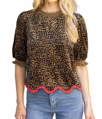 Voy Wavy Hem Velvet Top In Brown