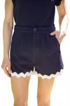 Voy Wavy Trim Hem Double Pocket Short In Navy