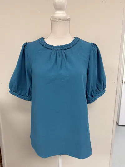 Voy Women's Braided Band Short Sleeve Top In Blue