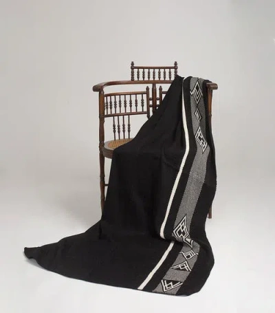Voz Wide Diagonal Alpaca Blanket In Black/ivory