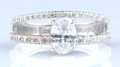 Pre-owned Vt Gems 14kt Gold /2.45ct D/vvs1 Oval Cut Solitaire With Accents Women's Engagement Ring