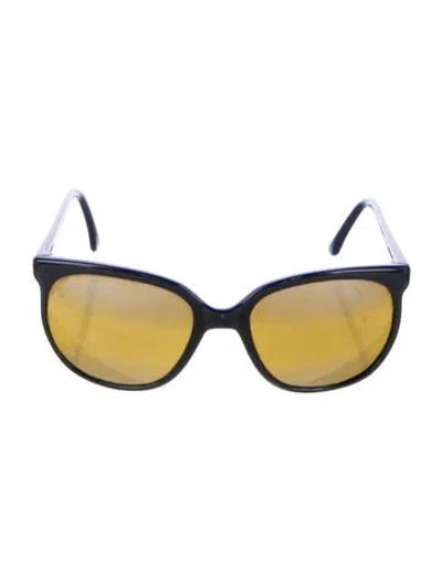 Pre-owned Vuarnet Cat-eye Tinted Sunglasses In Black