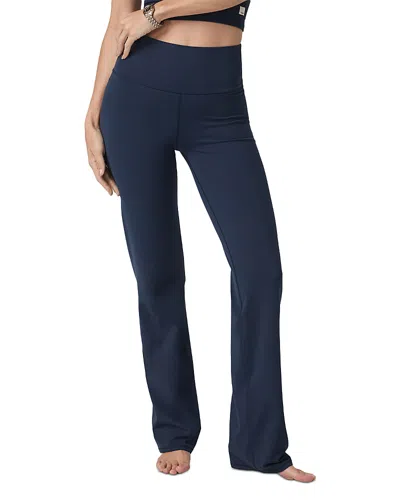 Vuori All The Feels Pants In Blue