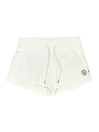 Pre-owned Vuori Athletic Shorts In White