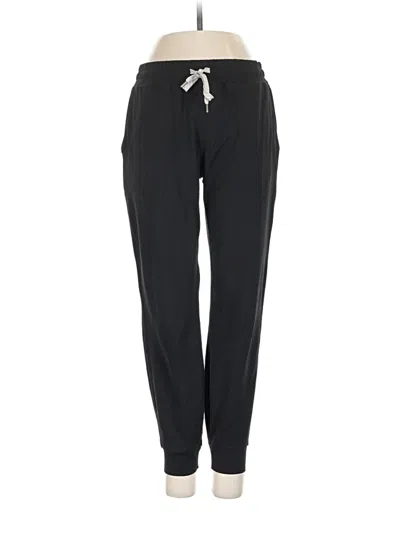 Pre-owned Vuori Casual Pants In Black