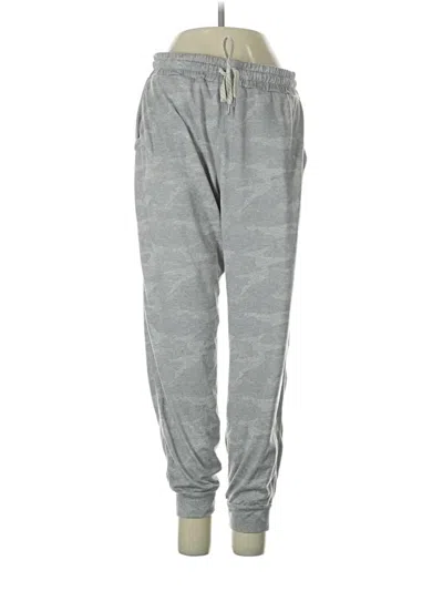 Pre-owned Vuori Casual Pants In Gray