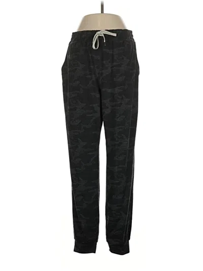 Pre-owned Vuori Casual Pants In Gray