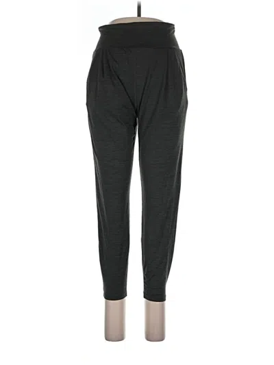 Pre-owned Vuori Casual Pants In Gray