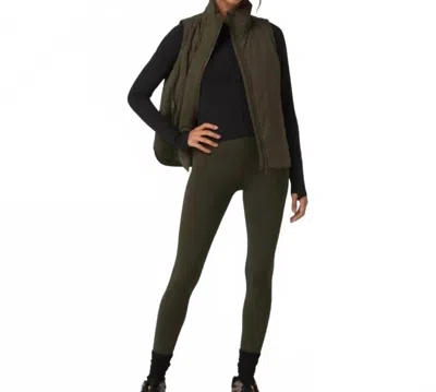 Vuori Chilled Out Leggings In Olive In Gray