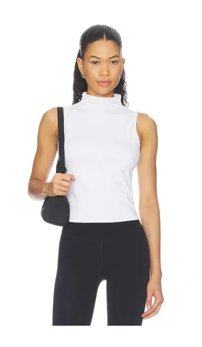 Vuori Daily Muscle Tank Top In White
