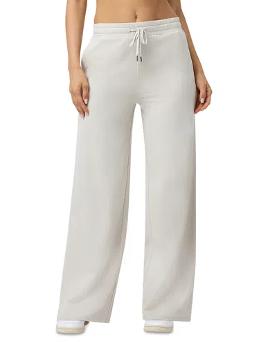 Vuori Halo Essential Wide Leg Pants In White