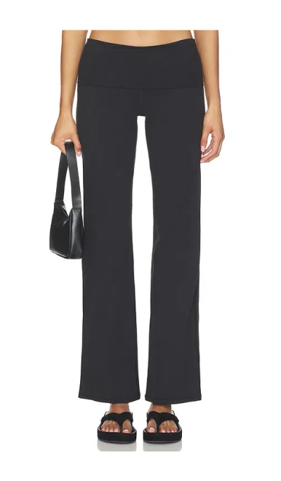 Vuori Halo Foldover Pant In Black