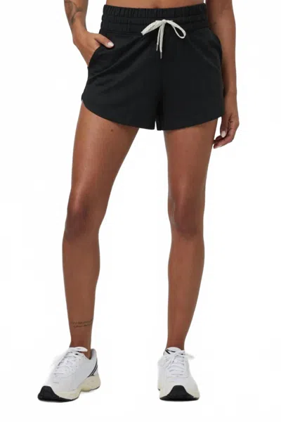 Vuori Halo Performance Short 2.0 In Black Heather