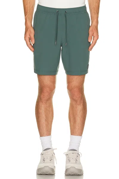 Vuori Kore Lined 7 Lined Short In Green