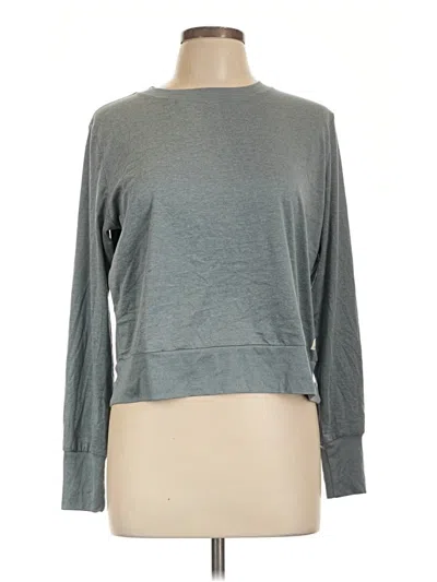 Pre-owned Vuori Long Sleeve T-shirt In Gray