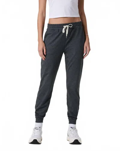 Vuori Performance Cropped Jogger In Charcoal Heather In Grey