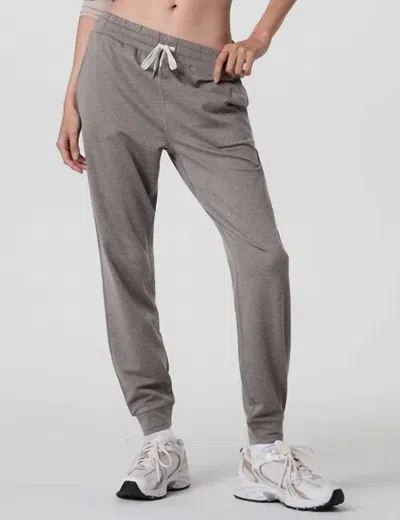Vuori Performance Jogger Pant In Chia Heather In Gray