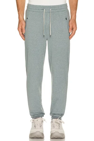Vuori Ponto Performance 28 Jogger In Foggy Blue Heather