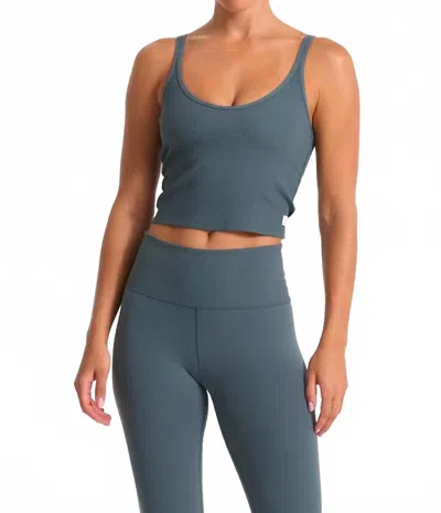 Vuori Rib Crop Tank Top In Stone In Gray