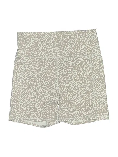 Pre-owned Vuori Shorts In Ivory