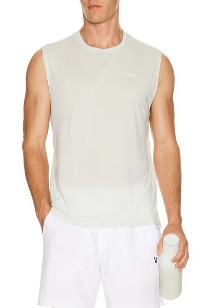 Vuori Sleeveless Strato Breathe Tank In Breeze