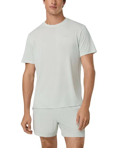 Vuori Strato Breath Short Sleeve Tee In Black In White