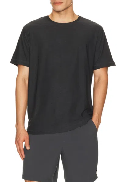 VUORI STRATO TECH TEE