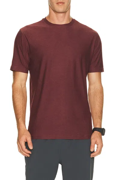 Vuori Strato Tech Tee In Fig Heather