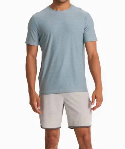 Vuori Strato Tech Tee In Stormy Heather In Chambray Heather