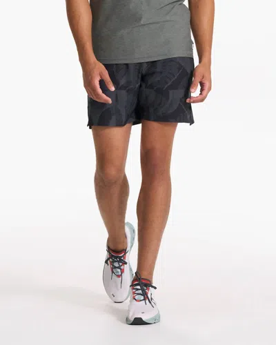Vuori Trail Short In Charcoal Deco In Multi