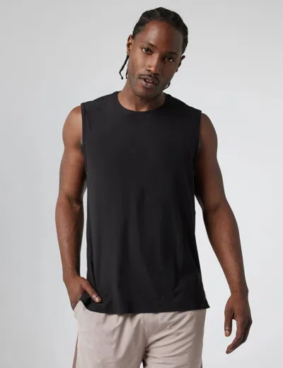 Vuori Women's Strato Muscle Tee In Black