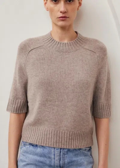 W. Cashmere Seren Short Sleeved Sweater In Khaki Green In Beige
