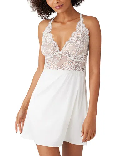 Wacoal Center Stage Chemise In White