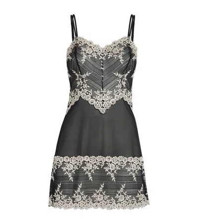 WACOAL EMBRACE LACE CHEMISE