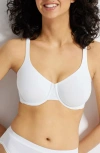 Wacoal Ever Flexing Underwire Bra In White