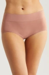 Wacoal Feeling Flexible Briefs In Burlwood