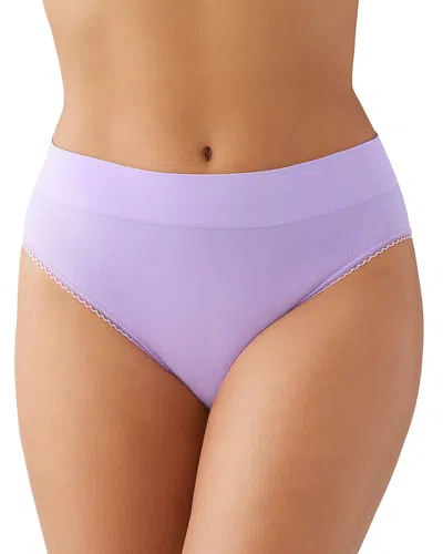 WACOAL FEELING FLEXIBLE SEAMLESS HI CUT BRIEF