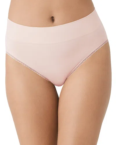 WACOAL FEELING FLEXIBLE SEAMLESS HI CUT BRIEF,871332