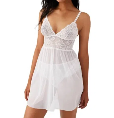 Wacoal It's On Chemise In Sea Salt In White