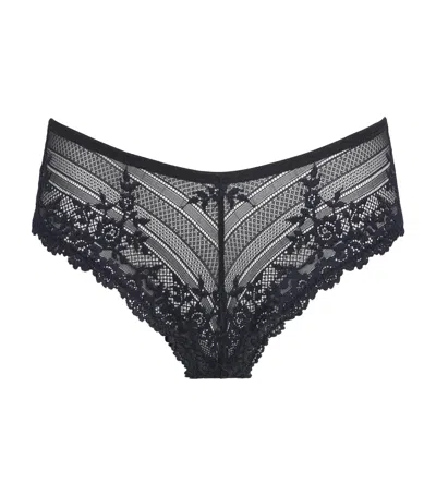 Wacoal Lace Embrace Tanga In Black