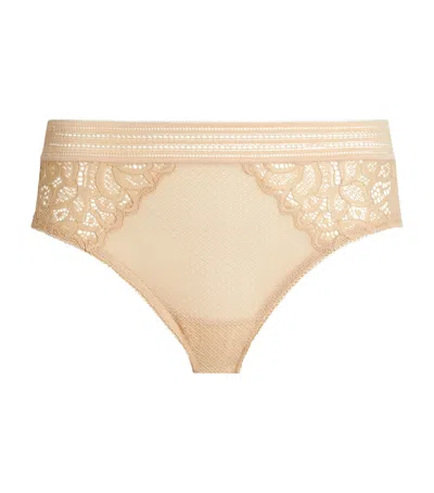 Wacoal Lace-trim Raffine Briefs In Beige